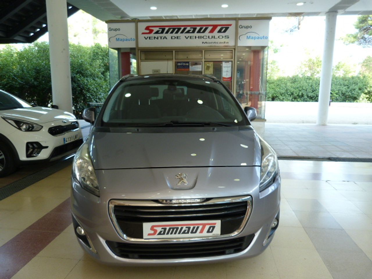 Foto Peugeot 5008 17