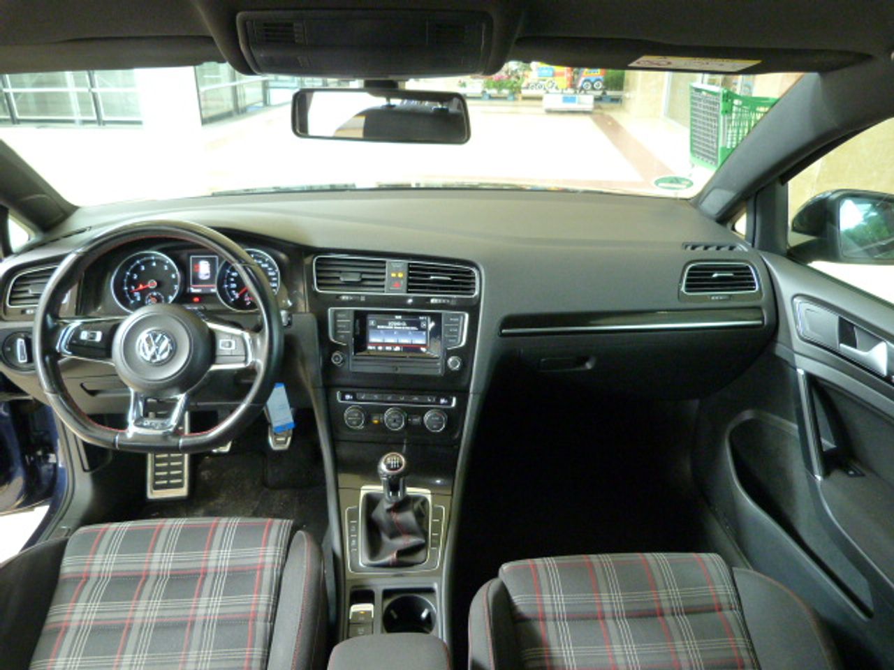 Foto Volkswagen Golf 42