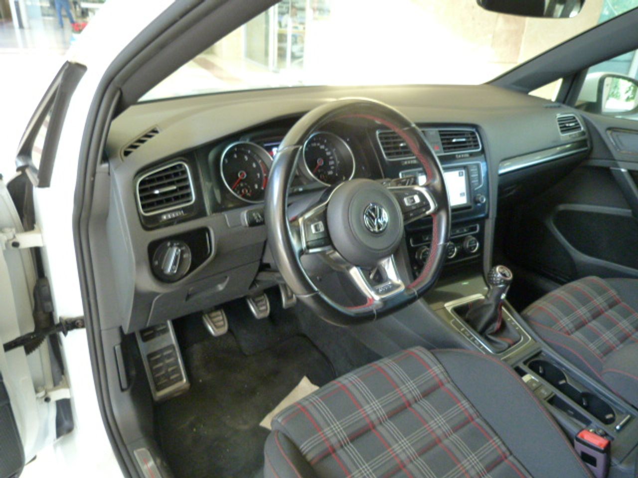 Foto Volkswagen Golf 25