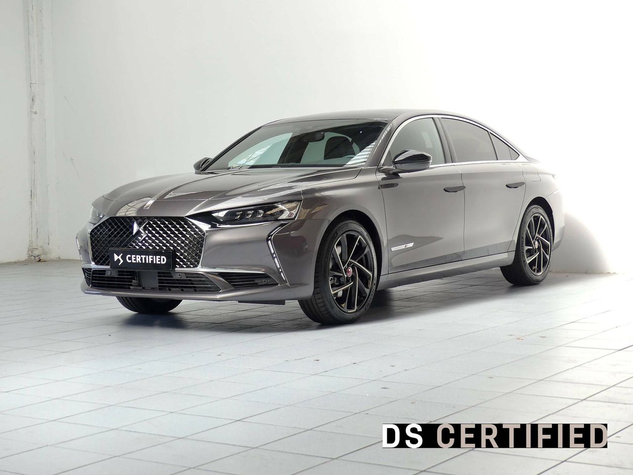 Foto DS Automobiles DS 9 1