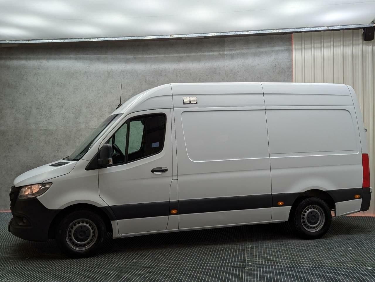 Foto Mercedes-Benz Sprinter 13