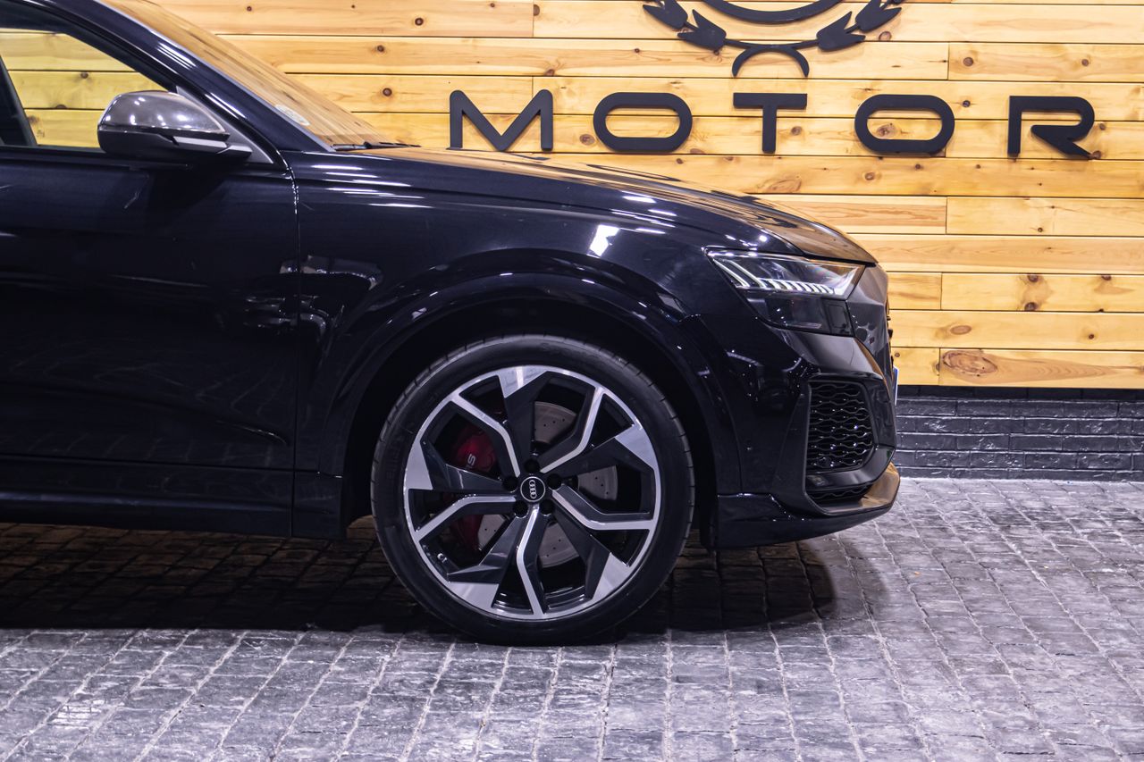 Foto Audi Q8 19