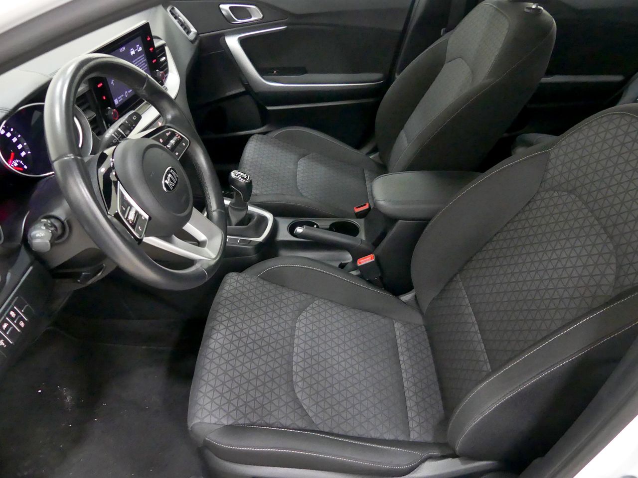 Foto Kia XCeed 15