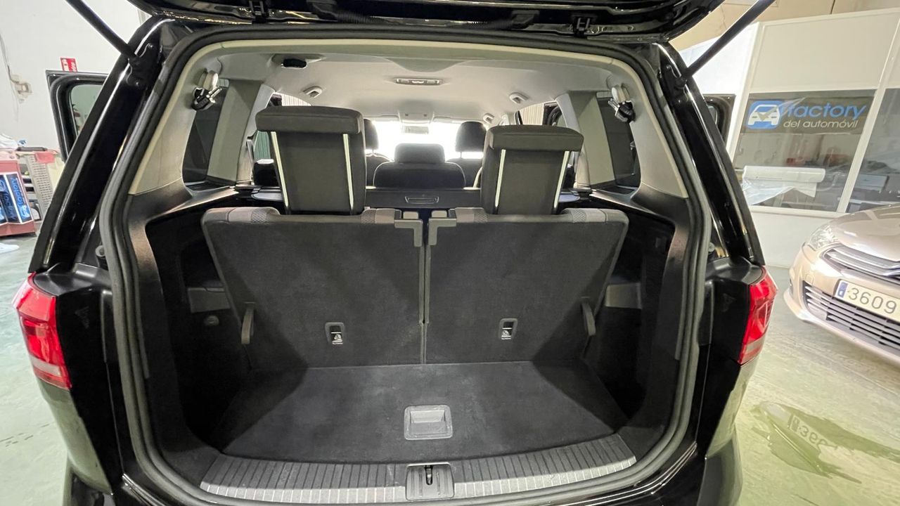 Foto Volkswagen Touran 12