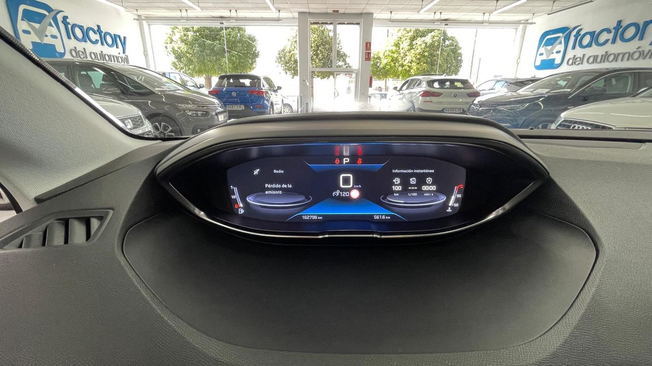 Foto Peugeot 5008 10