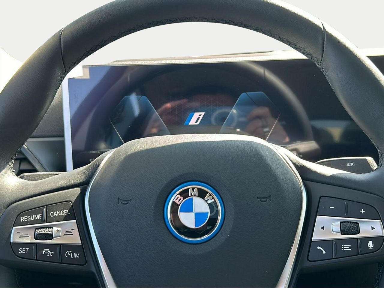 Foto BMW i4 13