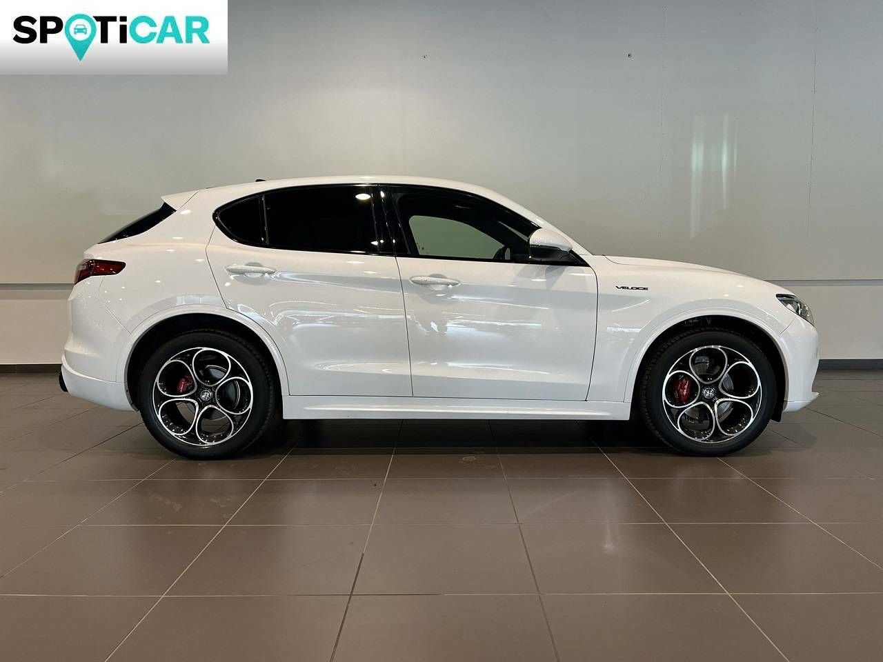 Foto Alfa Romeo Stelvio 7