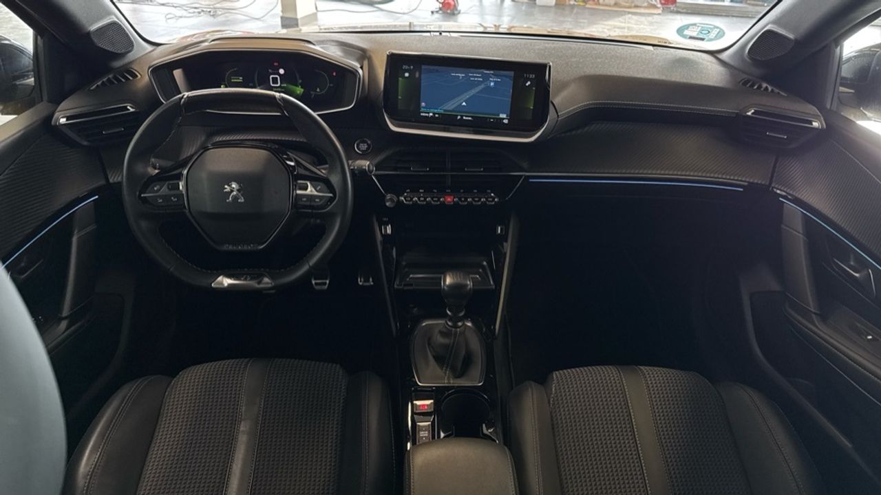 Foto Peugeot 208 8