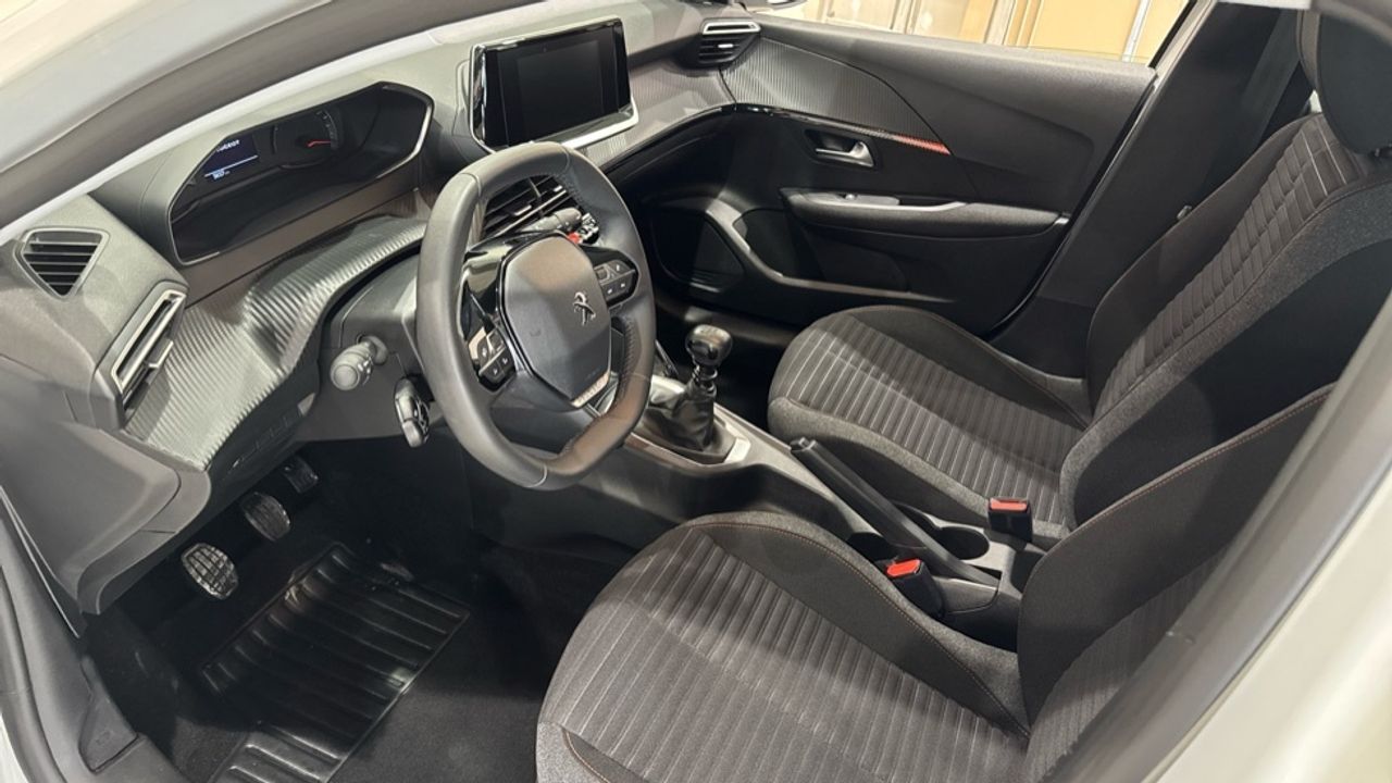 Foto Peugeot 208 21