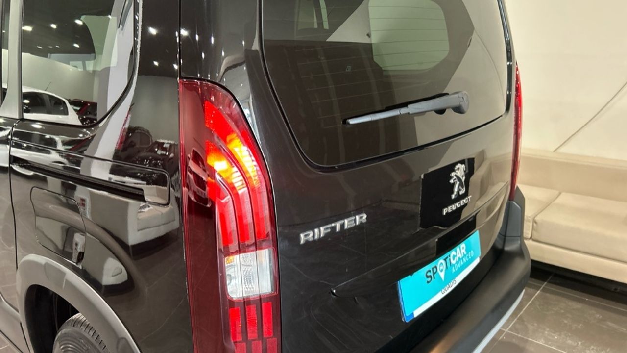 Foto Peugeot Rifter 17