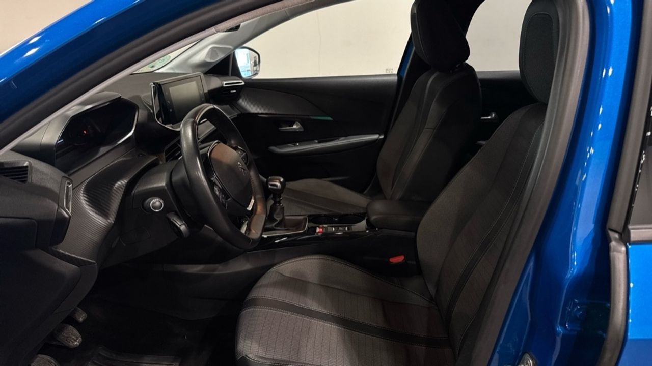 Foto Peugeot 208 11