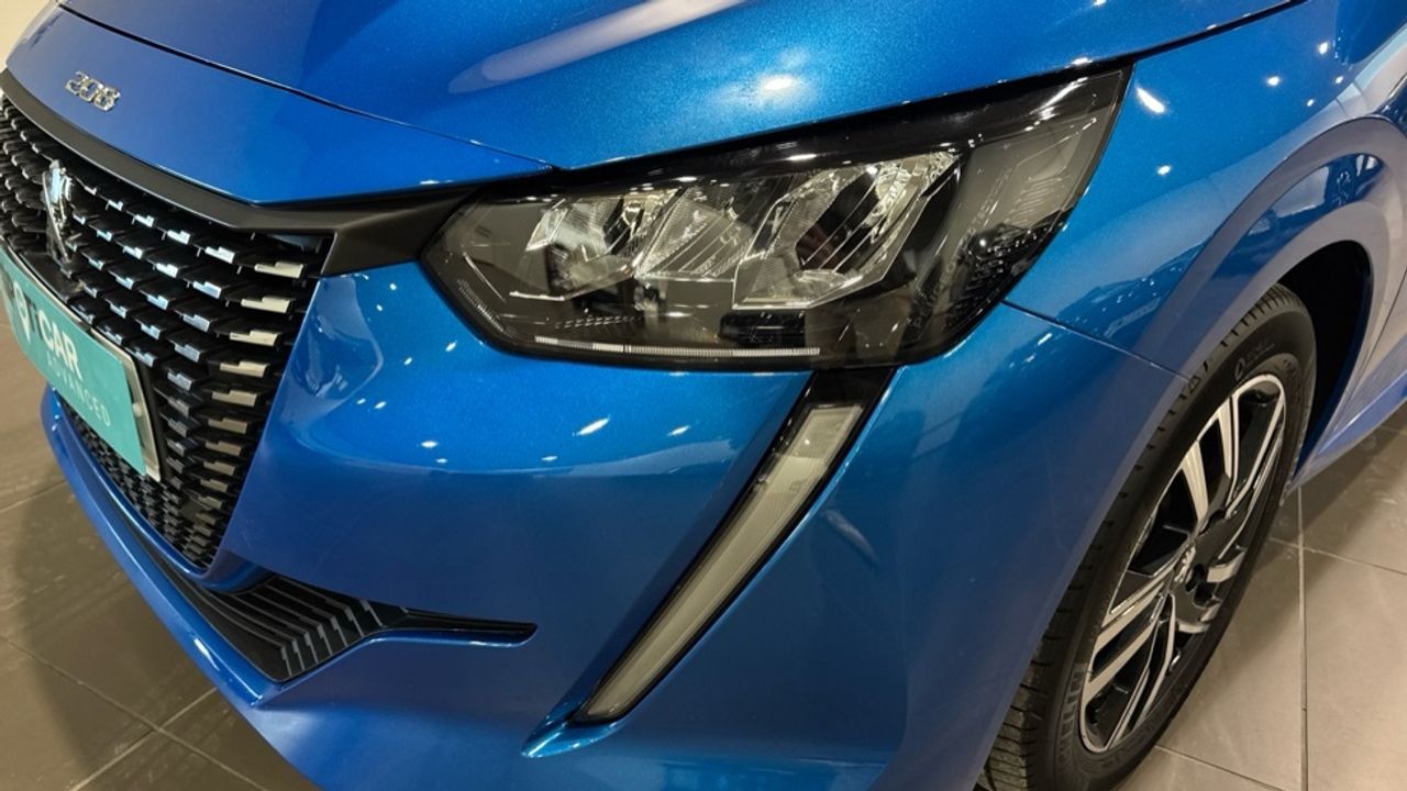 Foto Peugeot 208 16