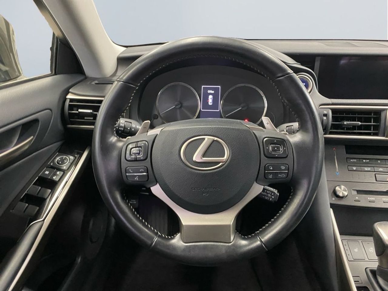 Foto Lexus IS 11