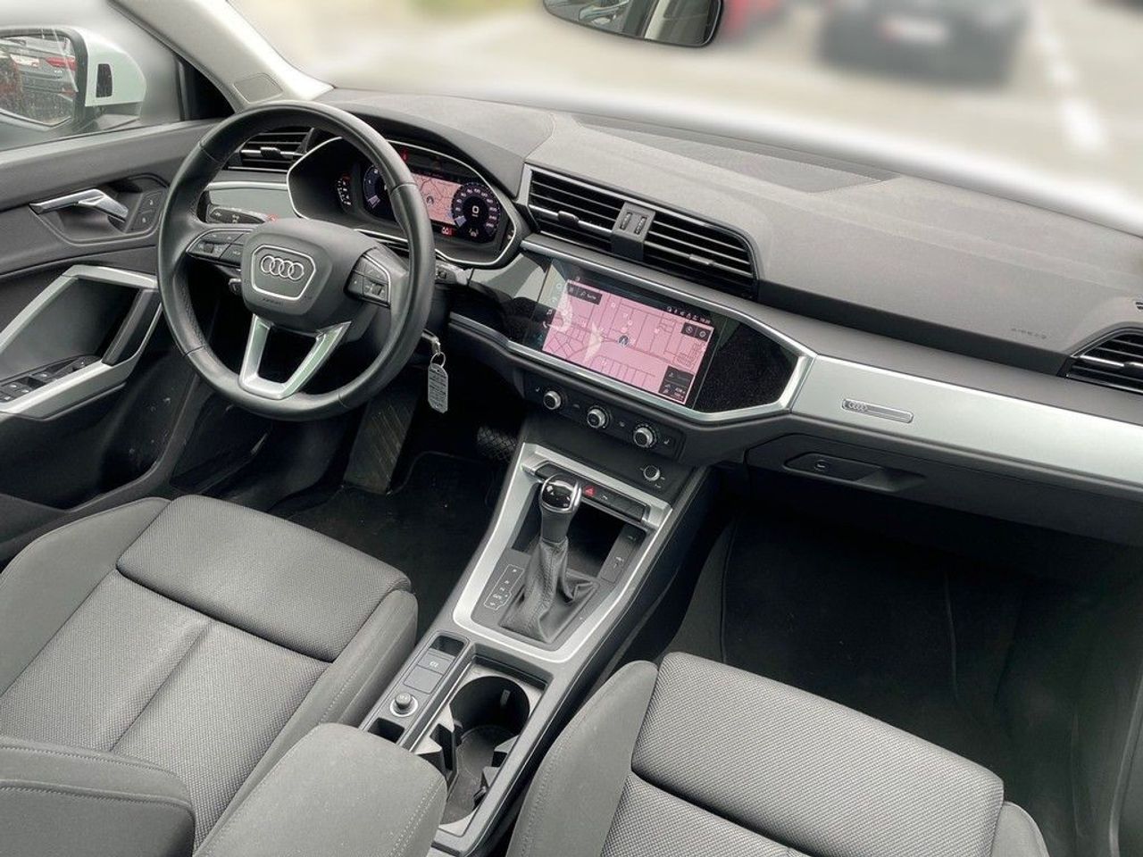 Foto Audi Q3 8