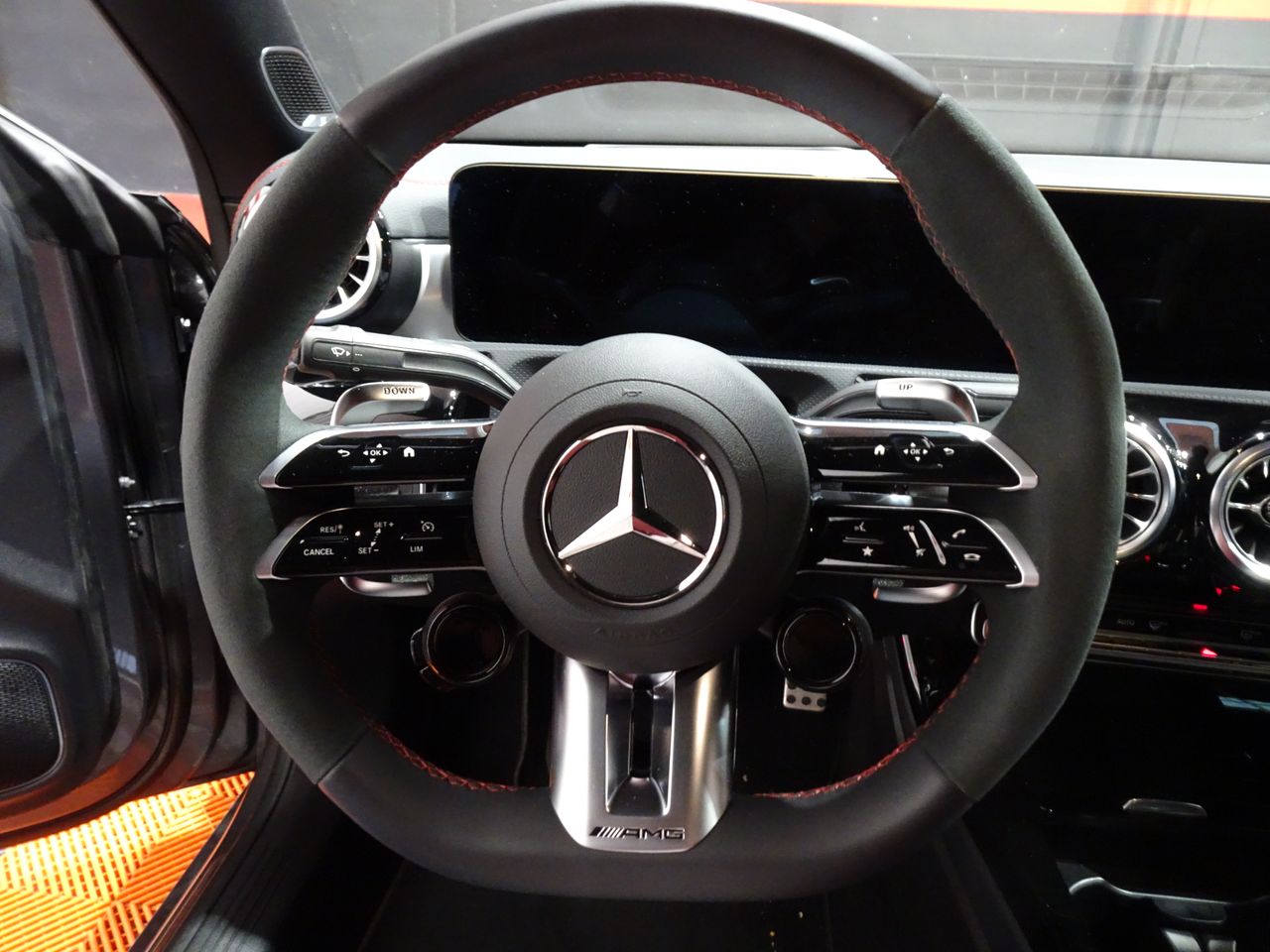 Foto Mercedes-Benz Clase CLA 22