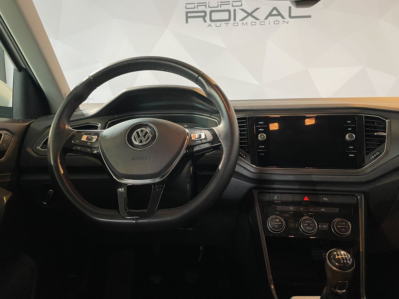 Foto Volkswagen T-Roc 17