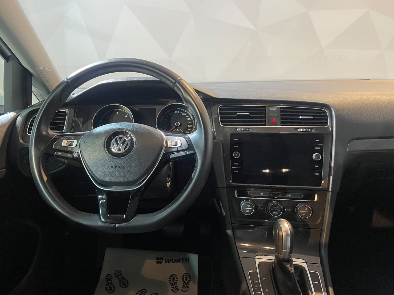 Foto Volkswagen Golf 18