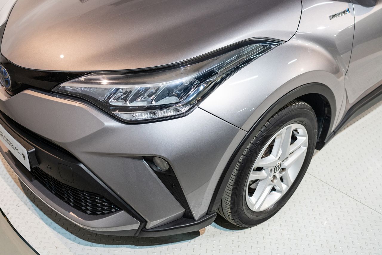 Foto Toyota C-HR 12