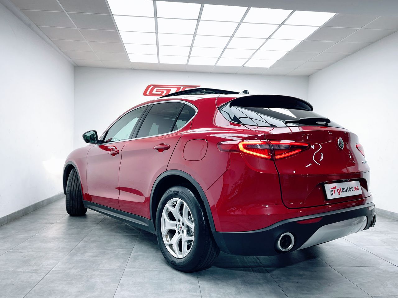 Foto Alfa Romeo Stelvio 11