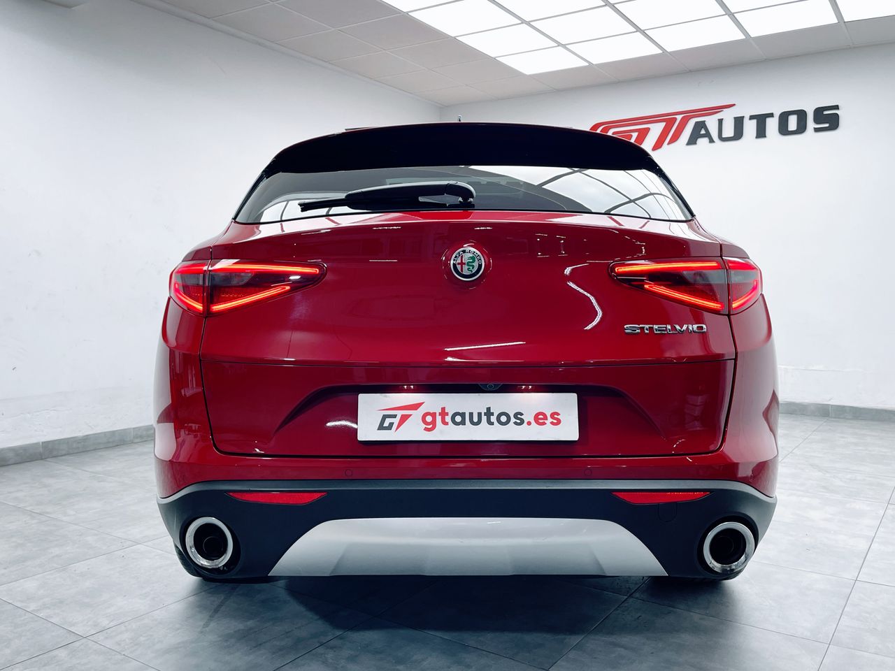 Foto Alfa Romeo Stelvio 20