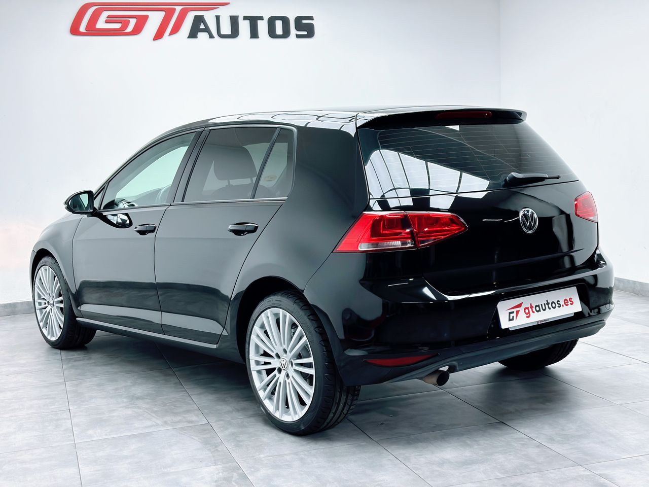 Foto Volkswagen Golf 16