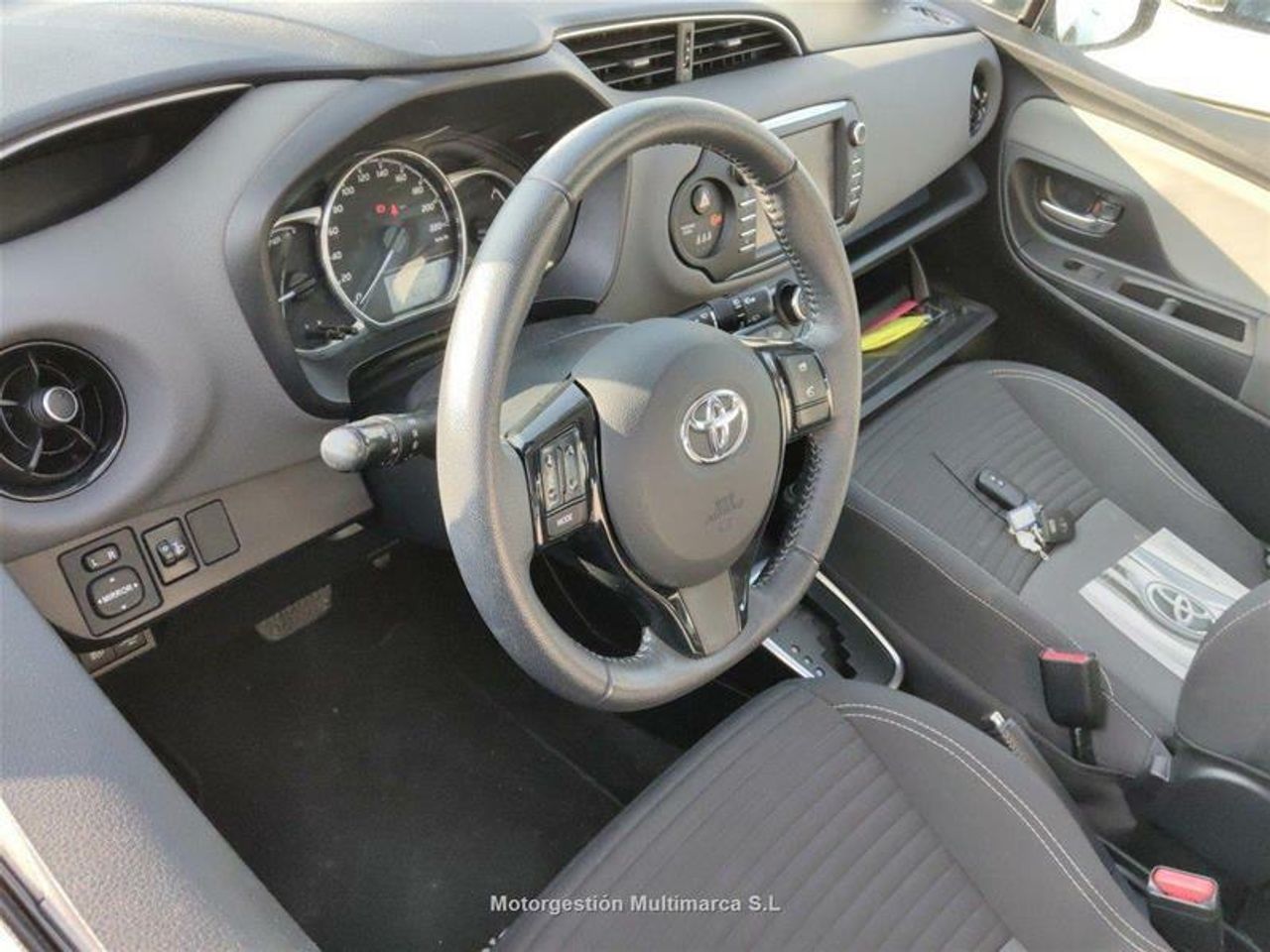 Foto Toyota Yaris 7