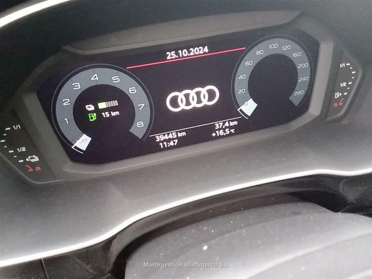 Foto Audi Q3 8