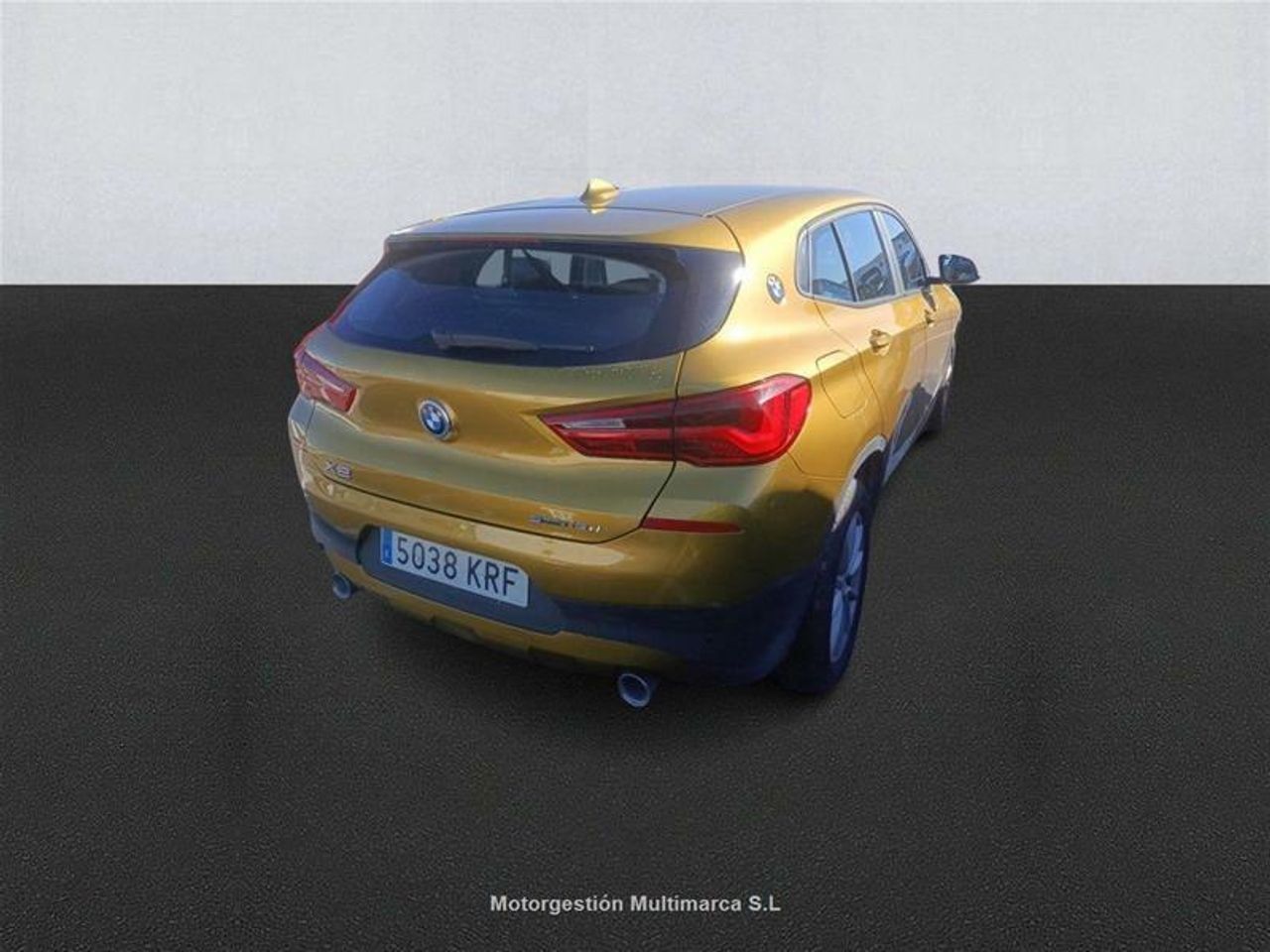 Foto BMW X2 4