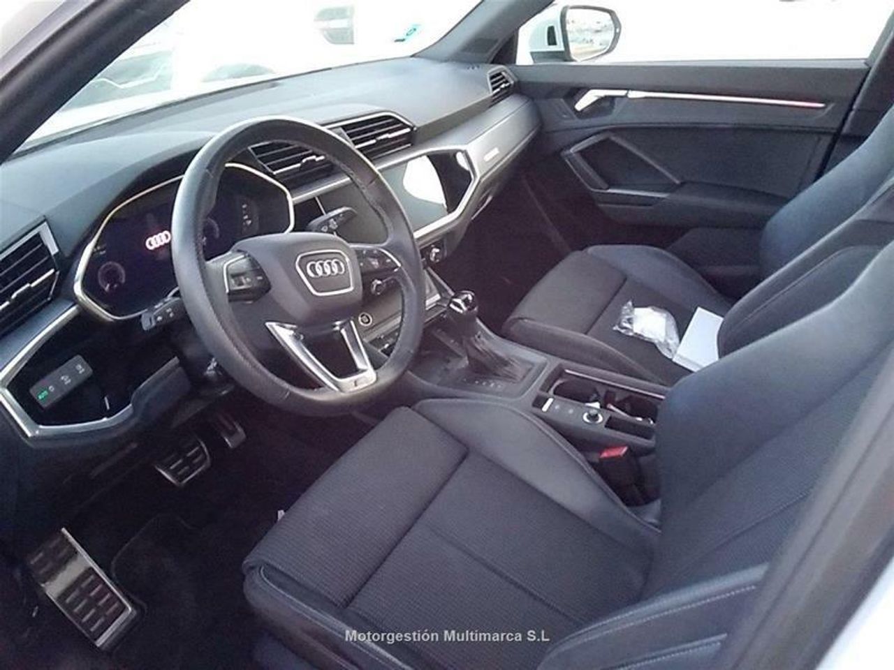 Foto Audi Q3 7