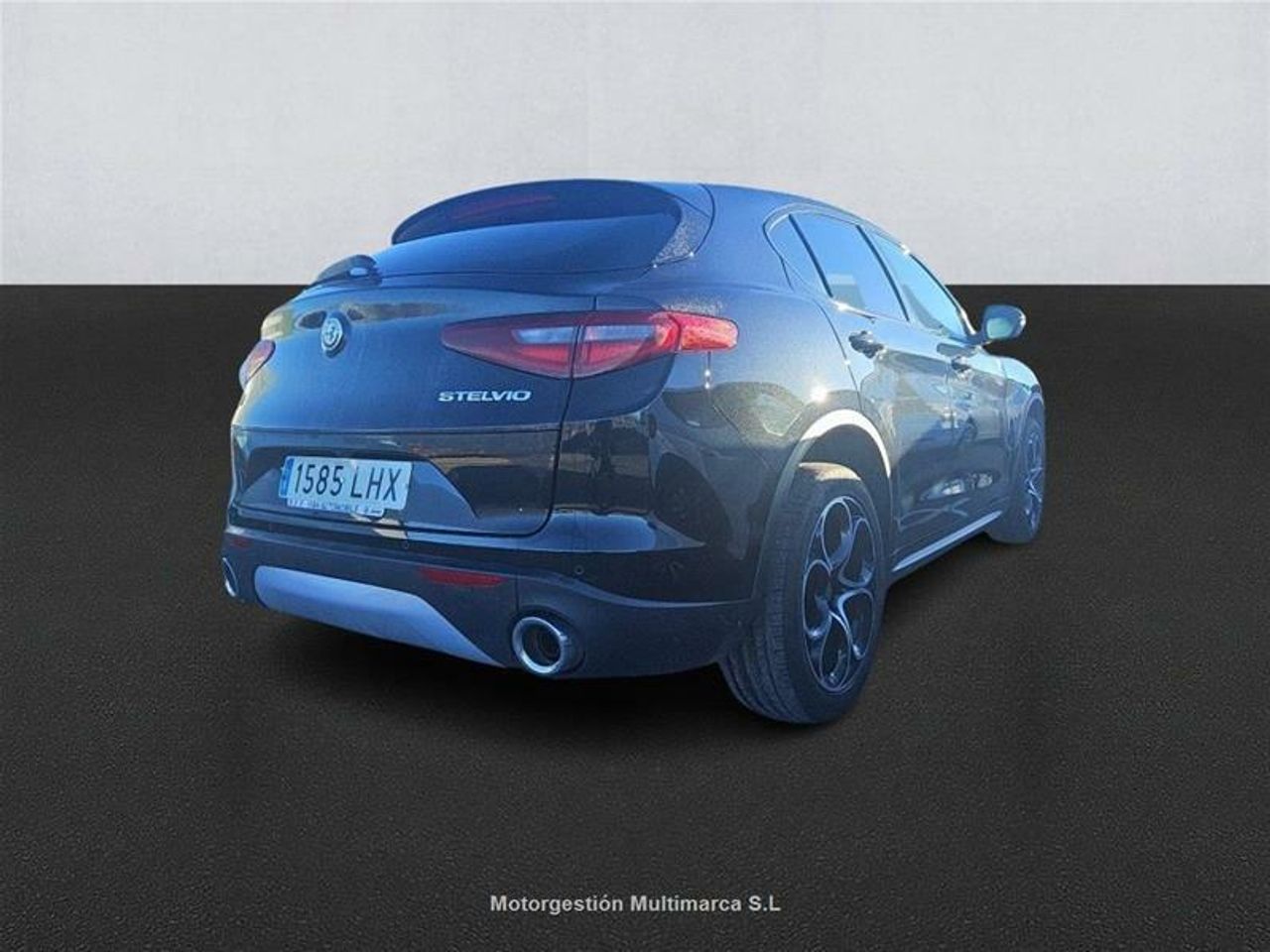 Foto Alfa Romeo Stelvio 4