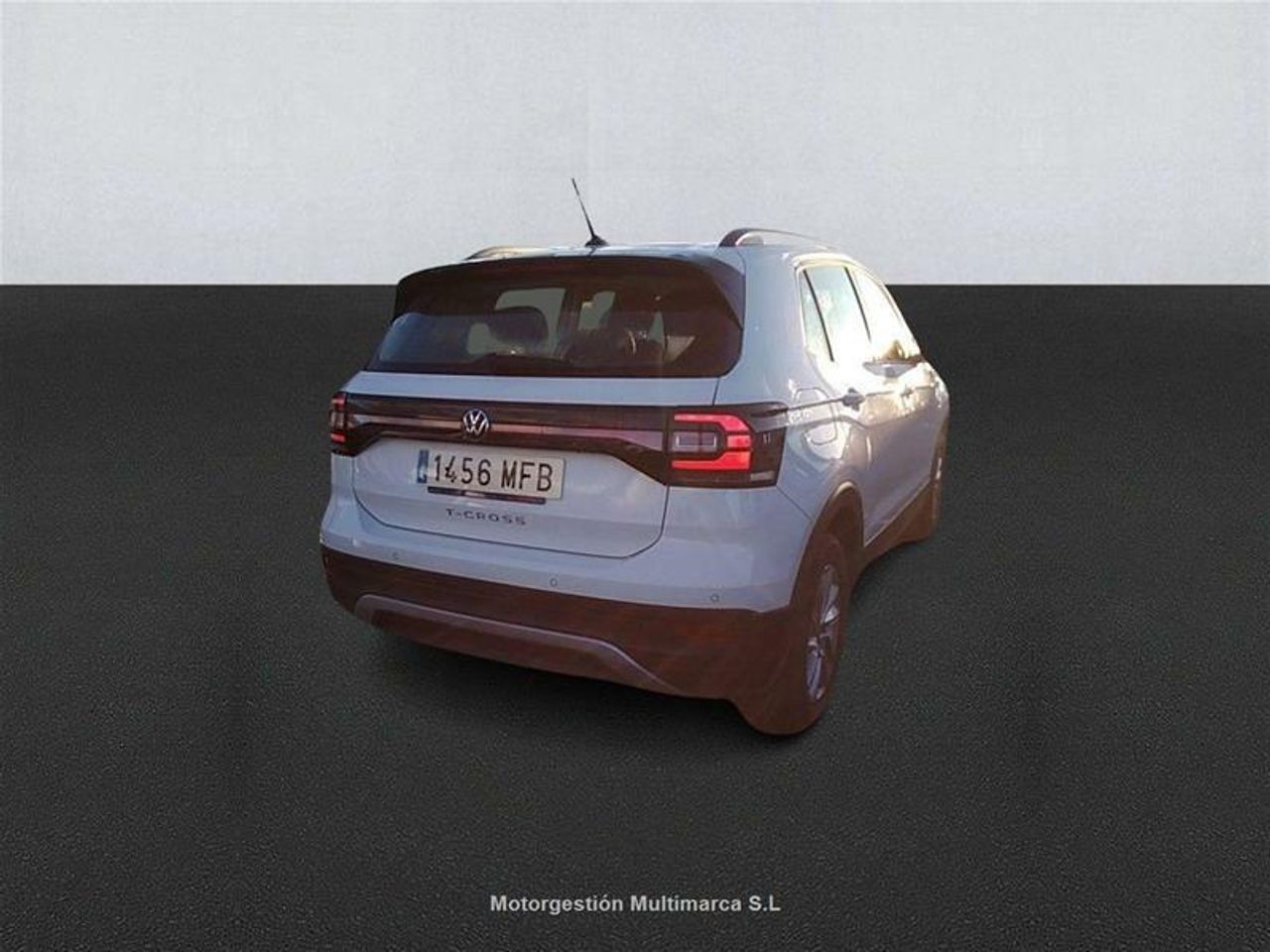 Foto Volkswagen T-Cross 4