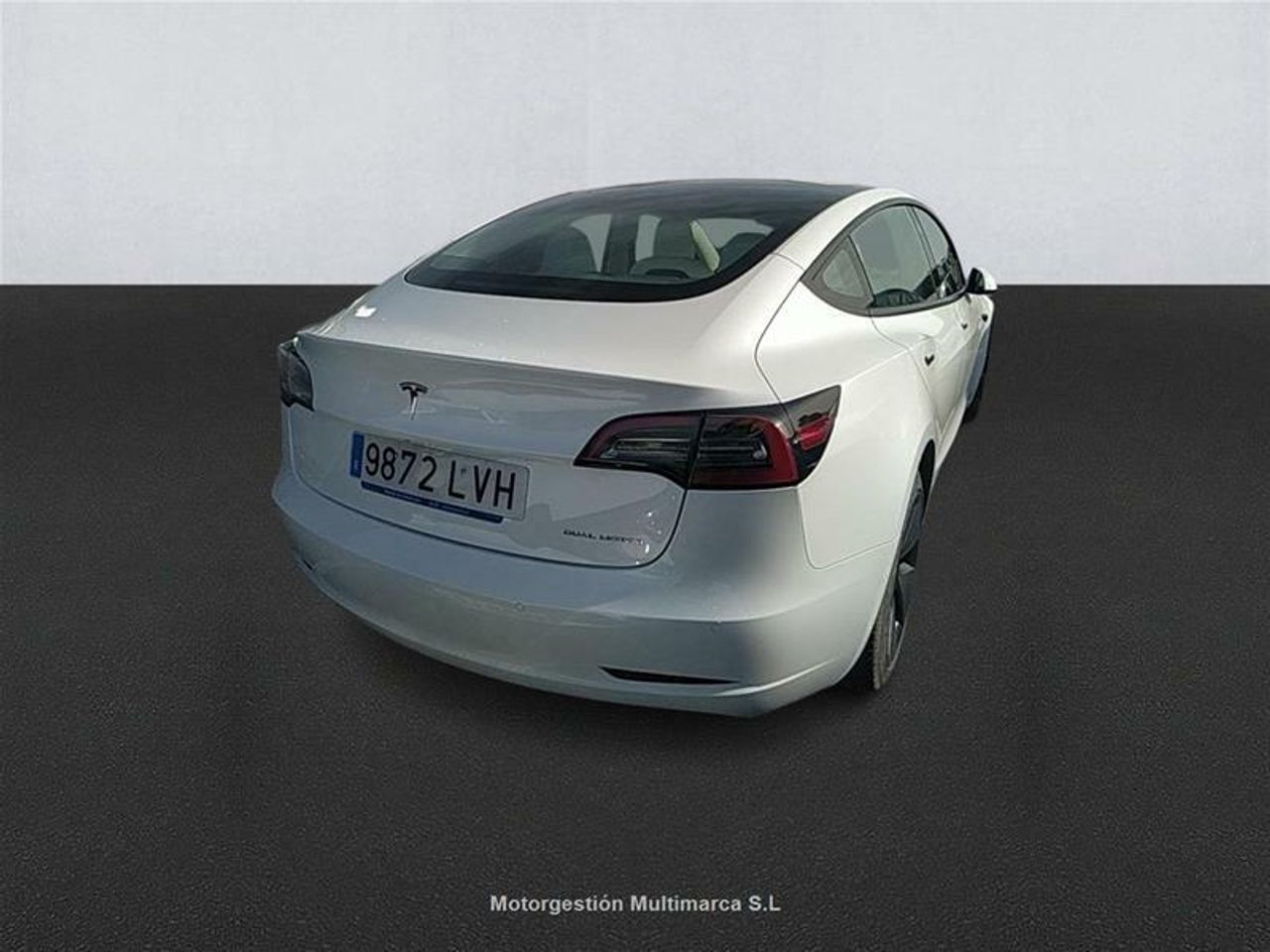 Foto Tesla Model 3 4