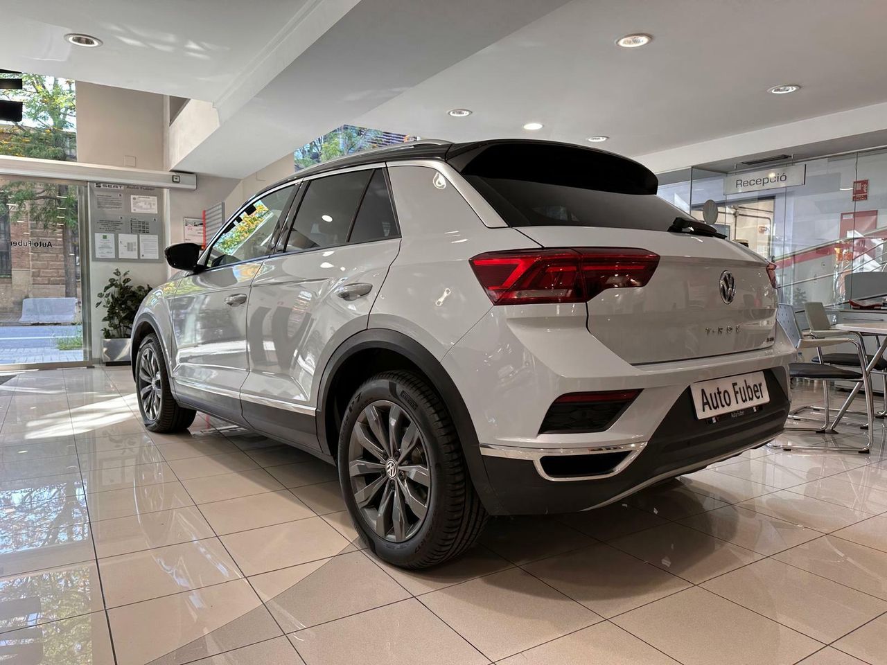 Foto Volkswagen T-Roc 4