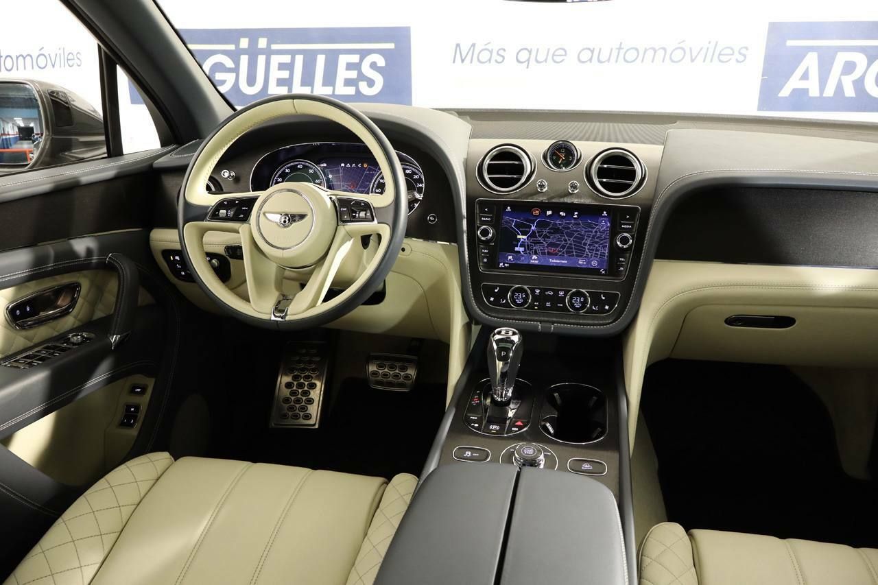 Foto Bentley Bentayga 26