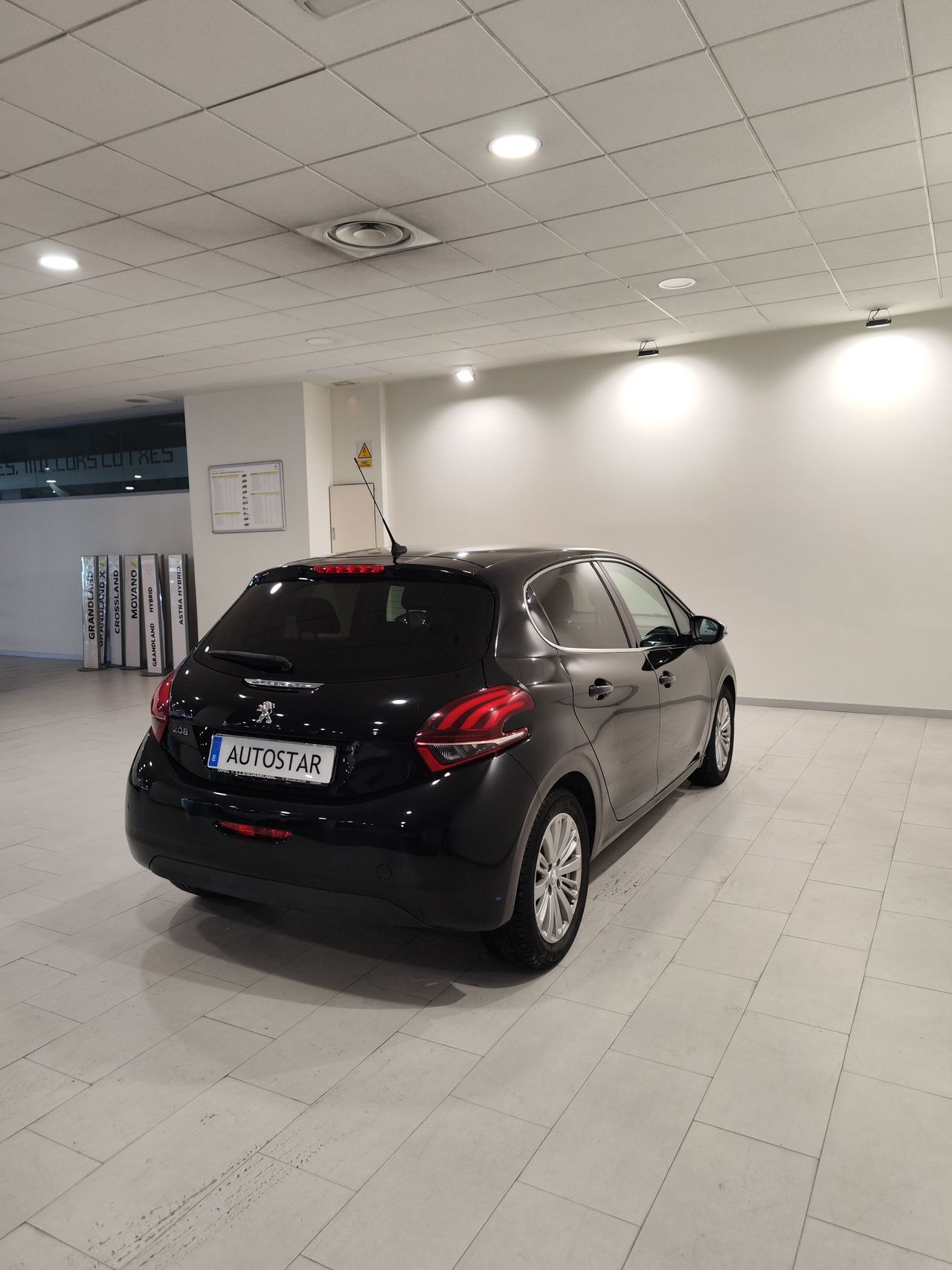 Foto Peugeot 208 13