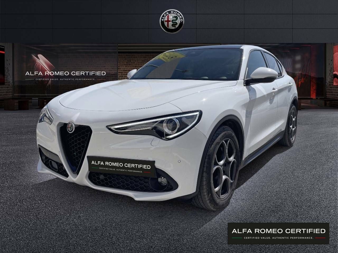 Foto Alfa Romeo Stelvio 1