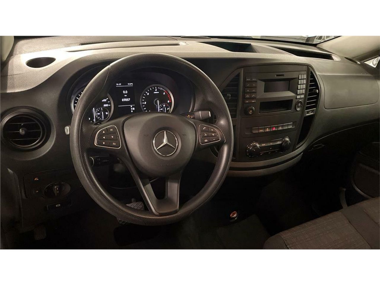 Foto Mercedes-Benz Vito 10