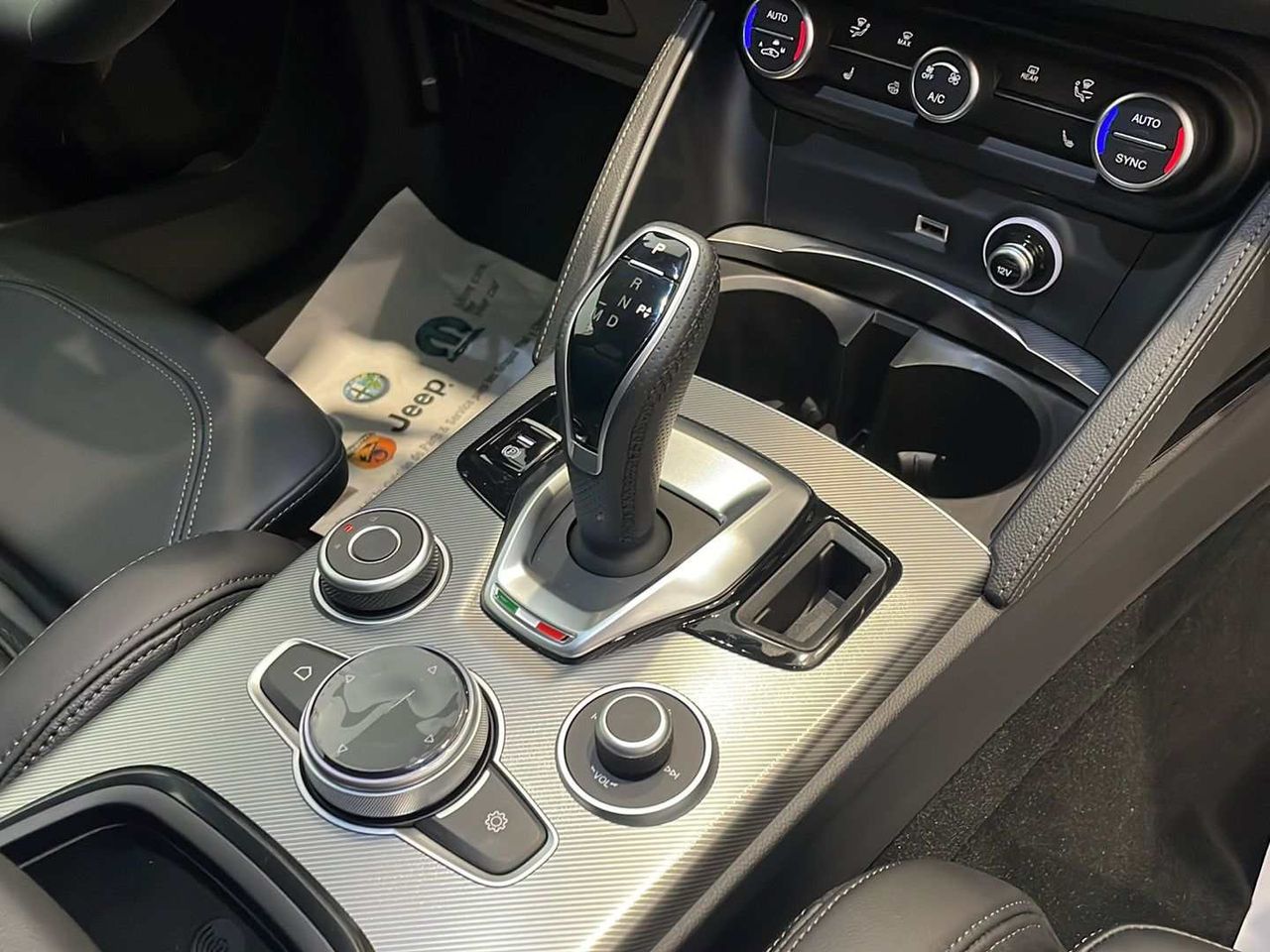 Foto Alfa Romeo Stelvio 22