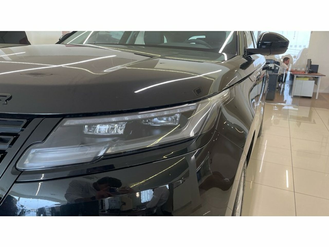 Foto Land-Rover Range Rover Velar 21