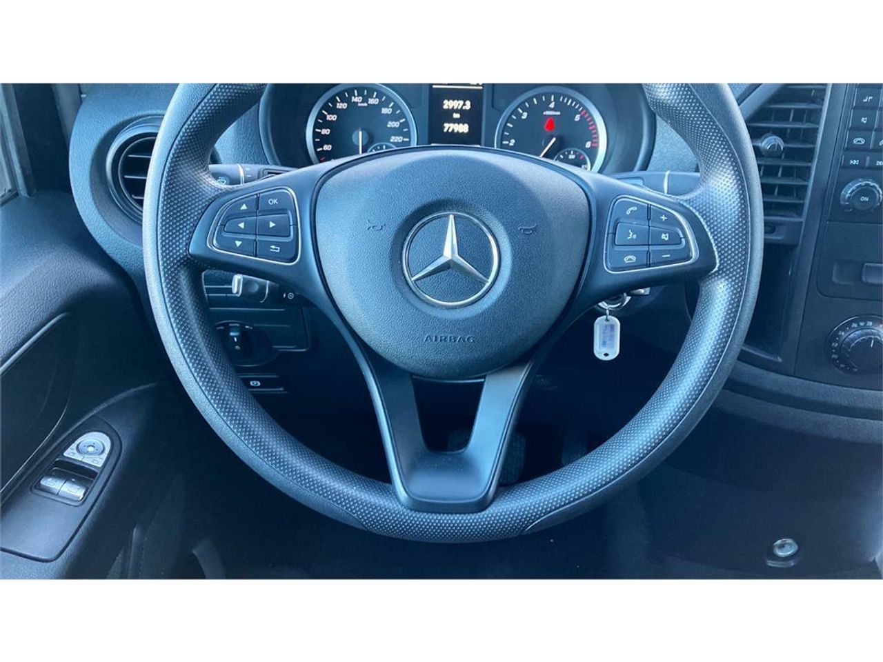 Foto Mercedes-Benz Vito 8