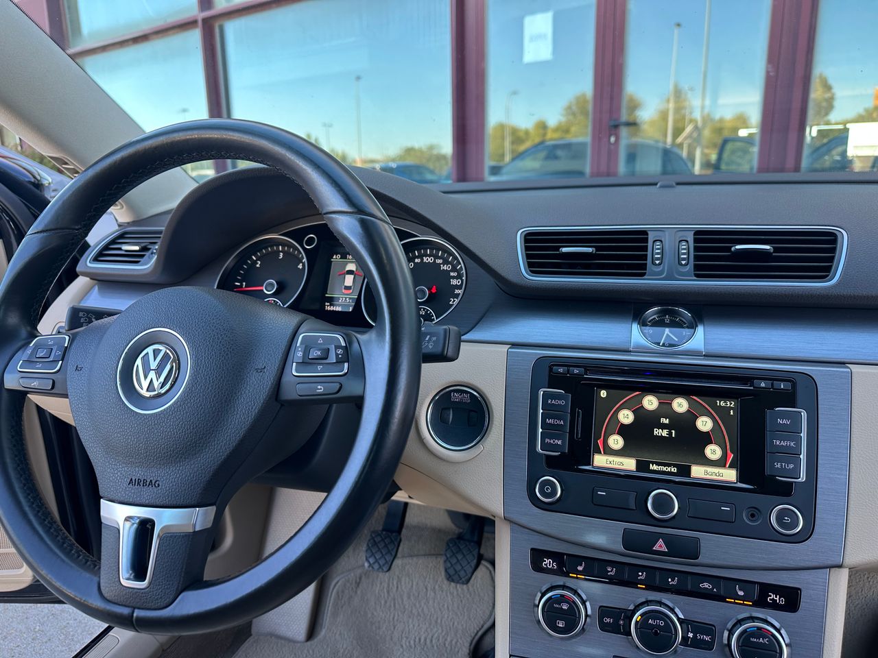 Foto Volkswagen Passat 60