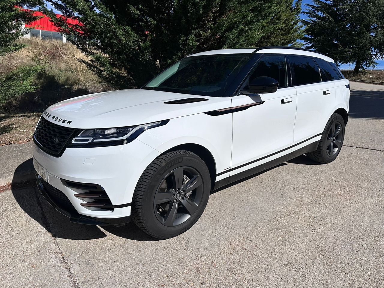 Foto Land-Rover Range Rover Velar 21