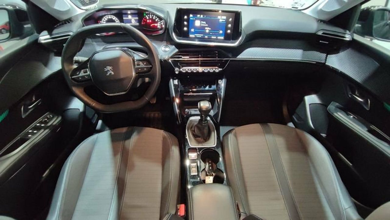 Foto Peugeot 208 11