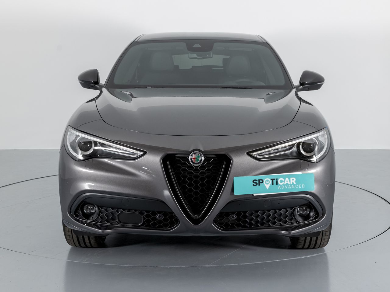 Foto Alfa Romeo Stelvio 2