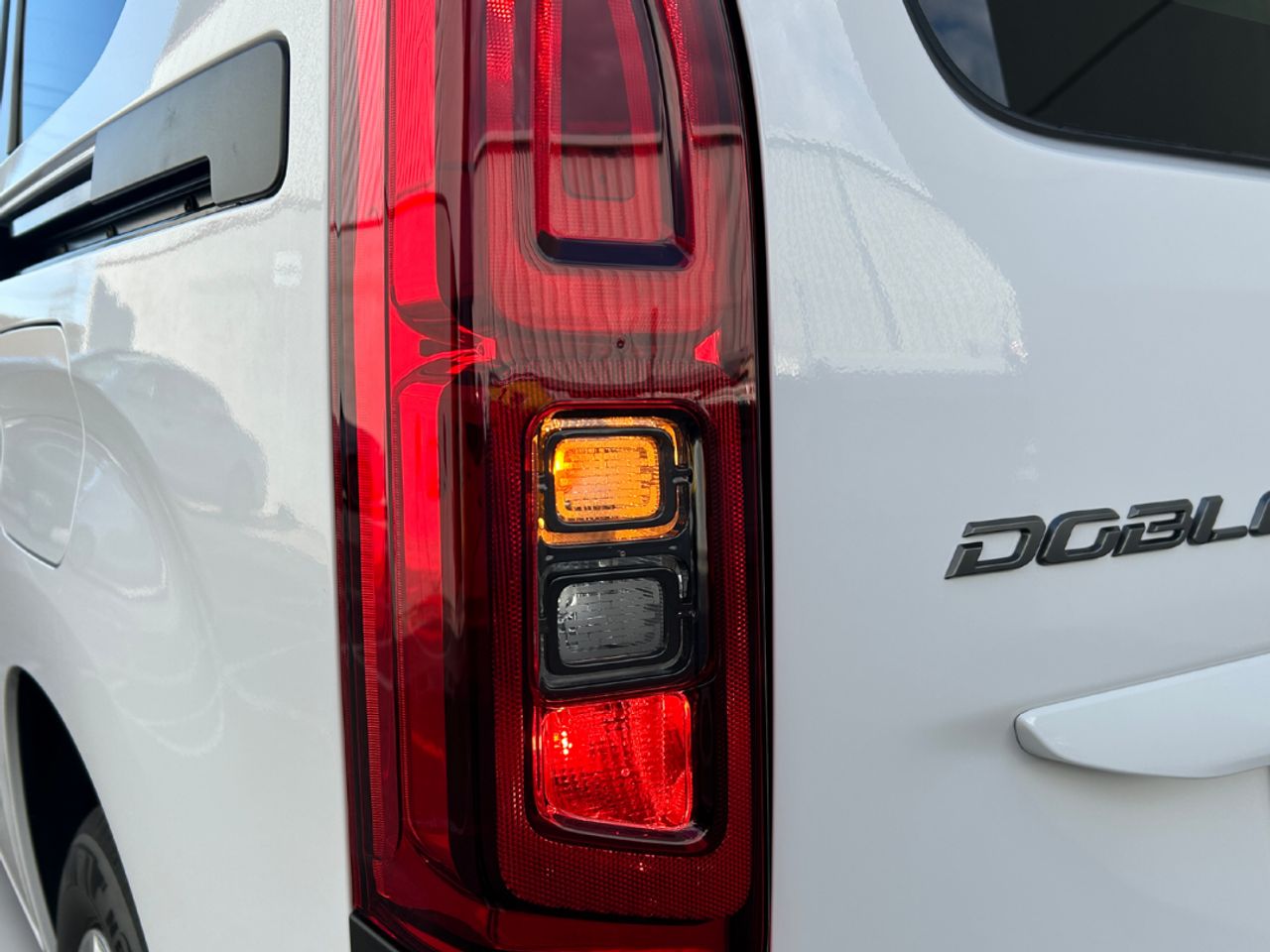 Foto Fiat Doblo 38