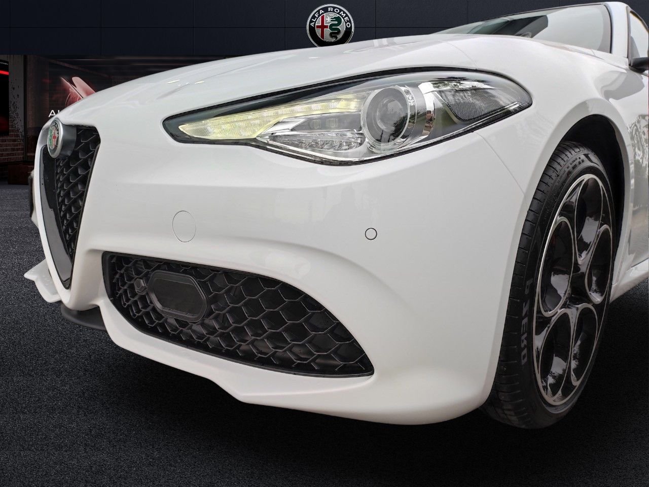 Foto Alfa Romeo Giulia 15