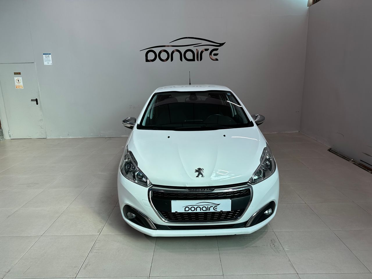 Foto Peugeot 208 12