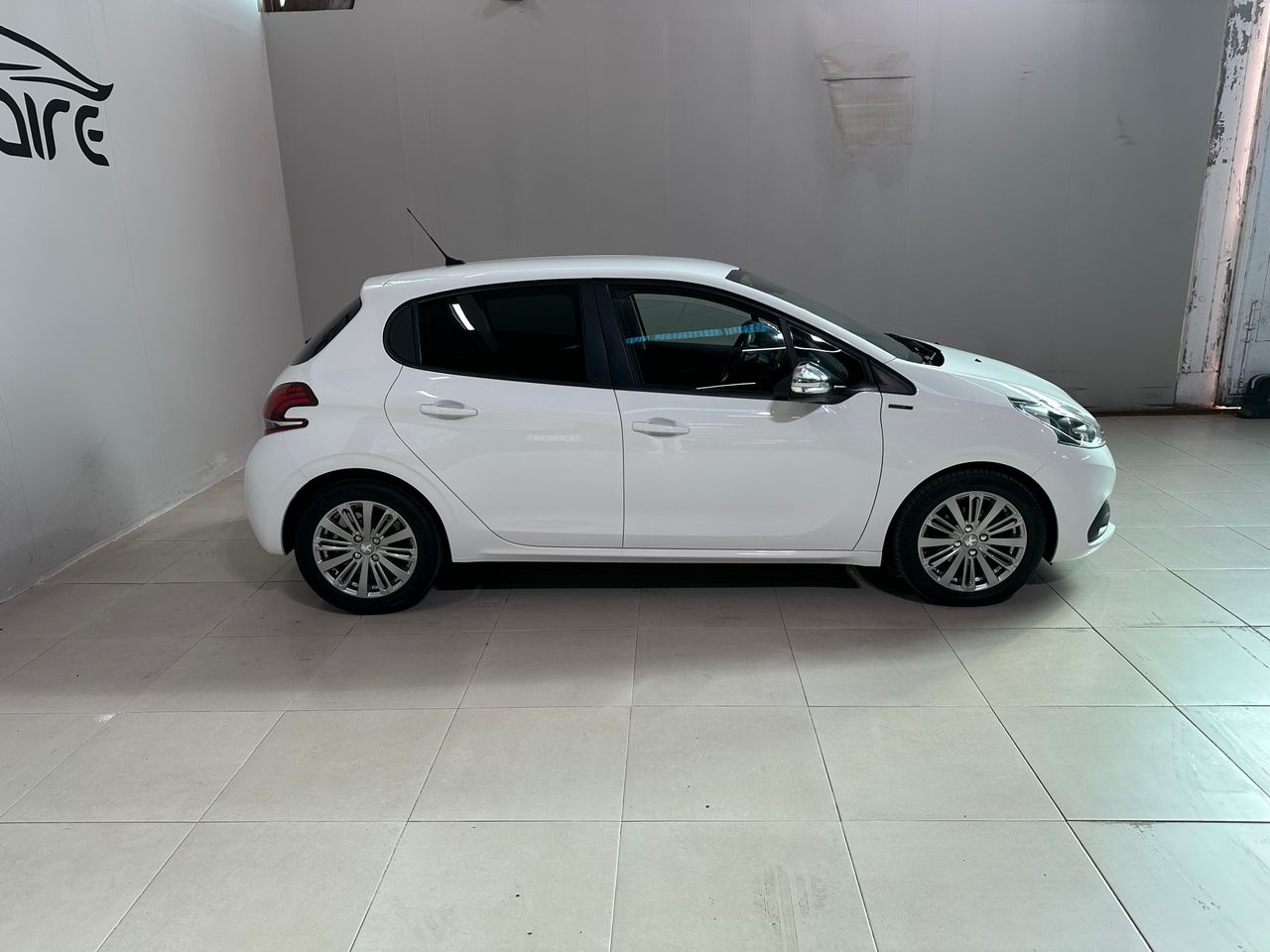 Foto Peugeot 208 16