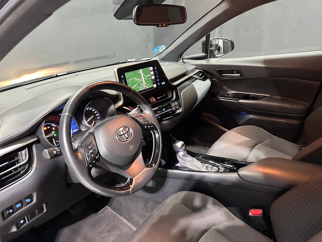 Foto Toyota C-HR 5