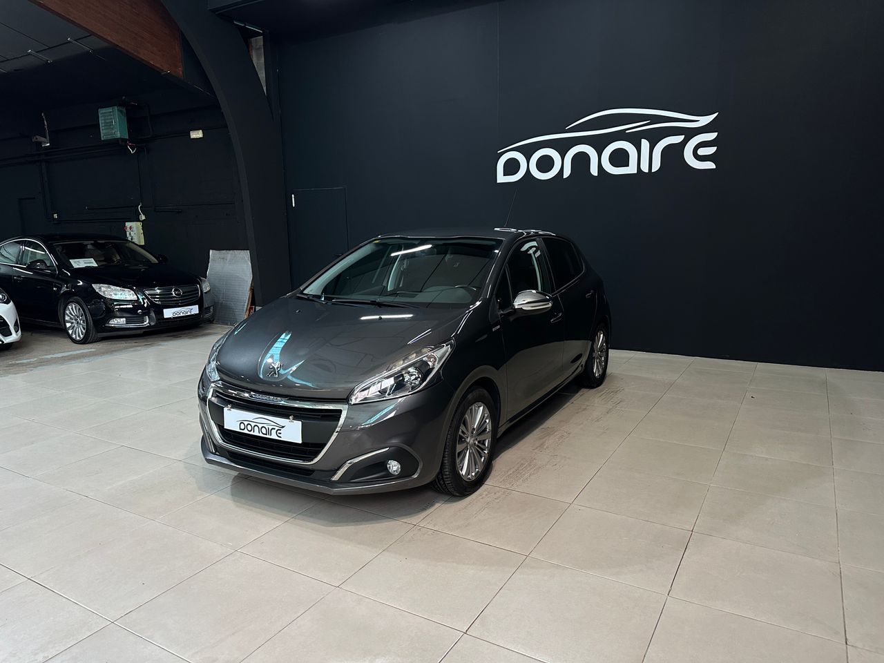 Foto Peugeot 208 12